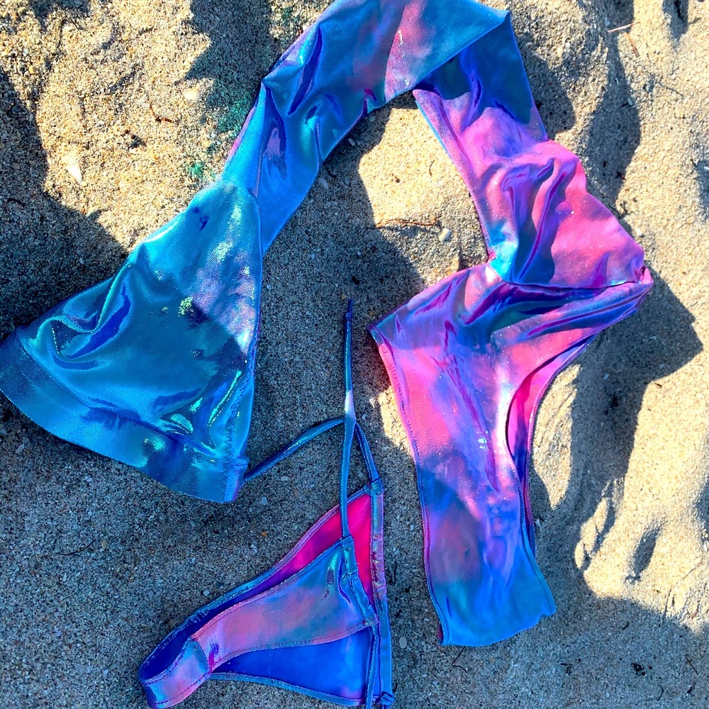 Galaxy Pink One Shoulder Sleeve Bikini Set